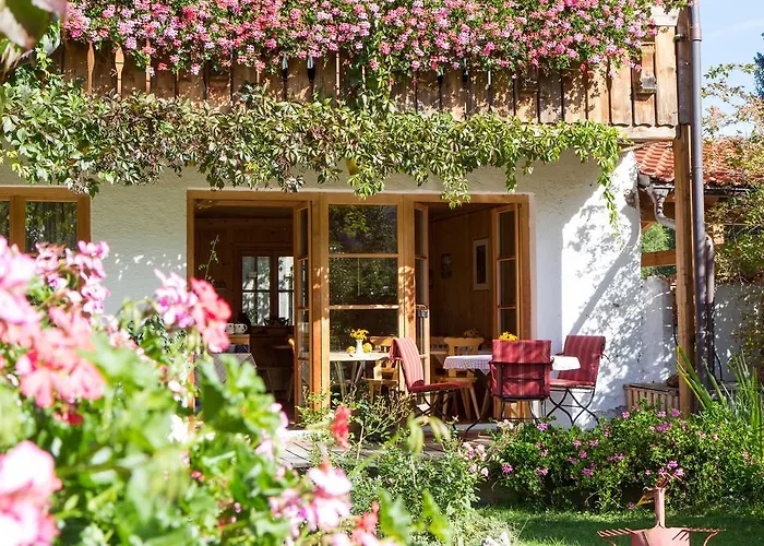 Bed and Breakfast Suzanne's & Gardens